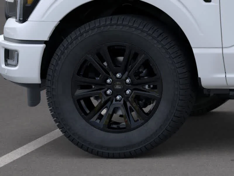 New 2025 Star White Metallic Tri-Coat Ford Platinum® image 19