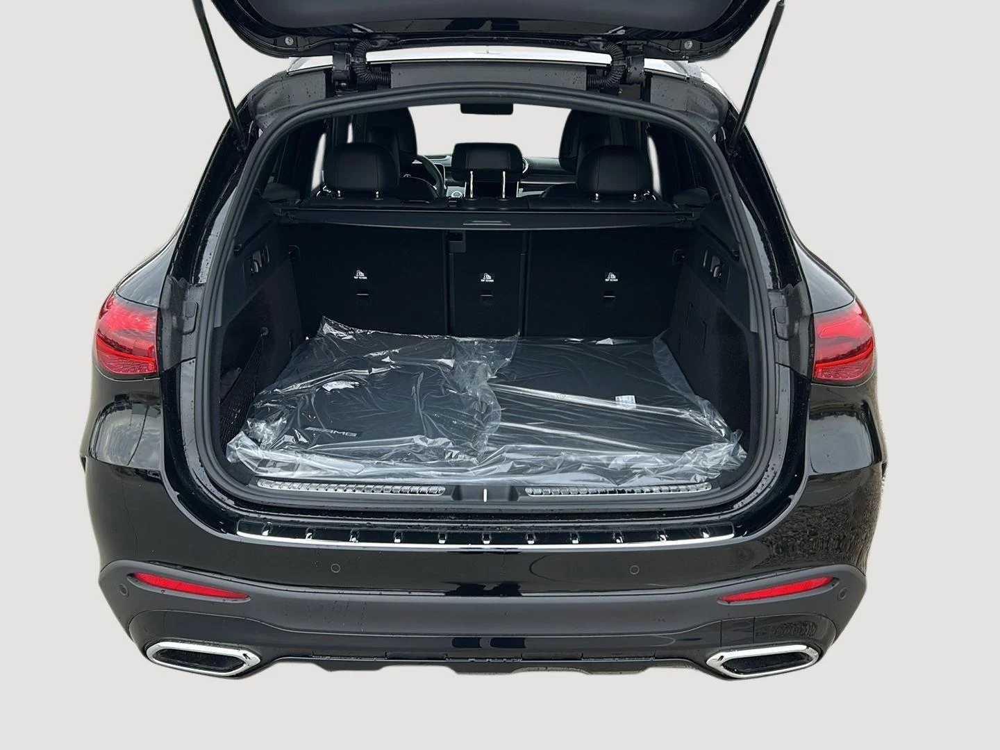 New 2026 Black Mercedes-Benz GLC 300 image 28