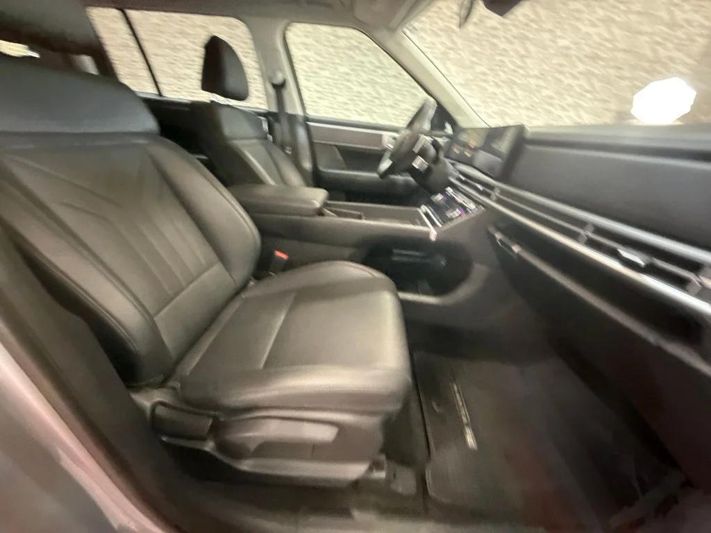 Used 2024 Shimmering Silver Hyundai XRT image 12