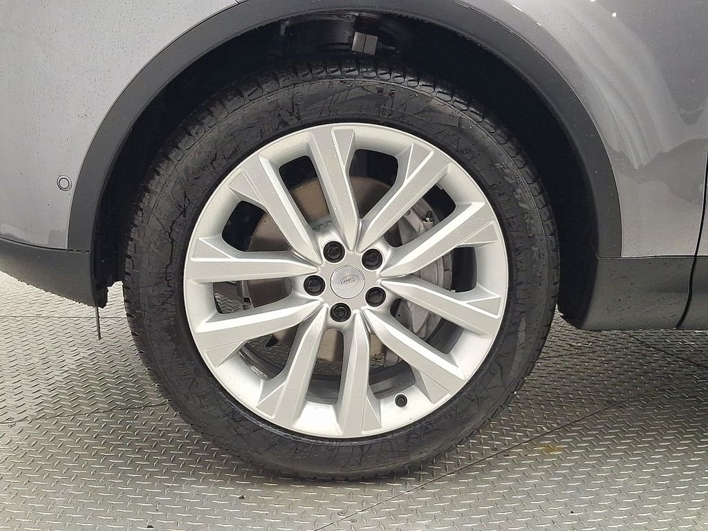 New 2026 Eiger Grey Land Rover S image 5