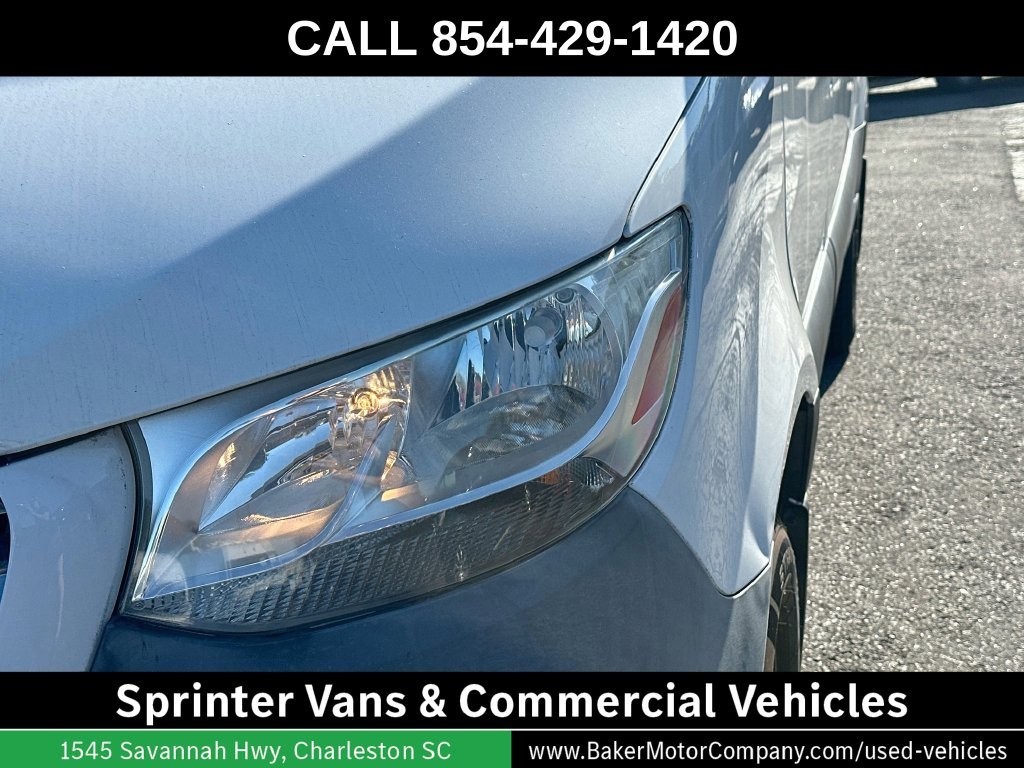 Used 2020 White Freightliner Base image 28
