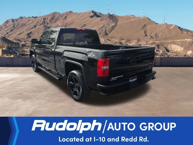 Used 2018 Onyx Black GMC Base image 3