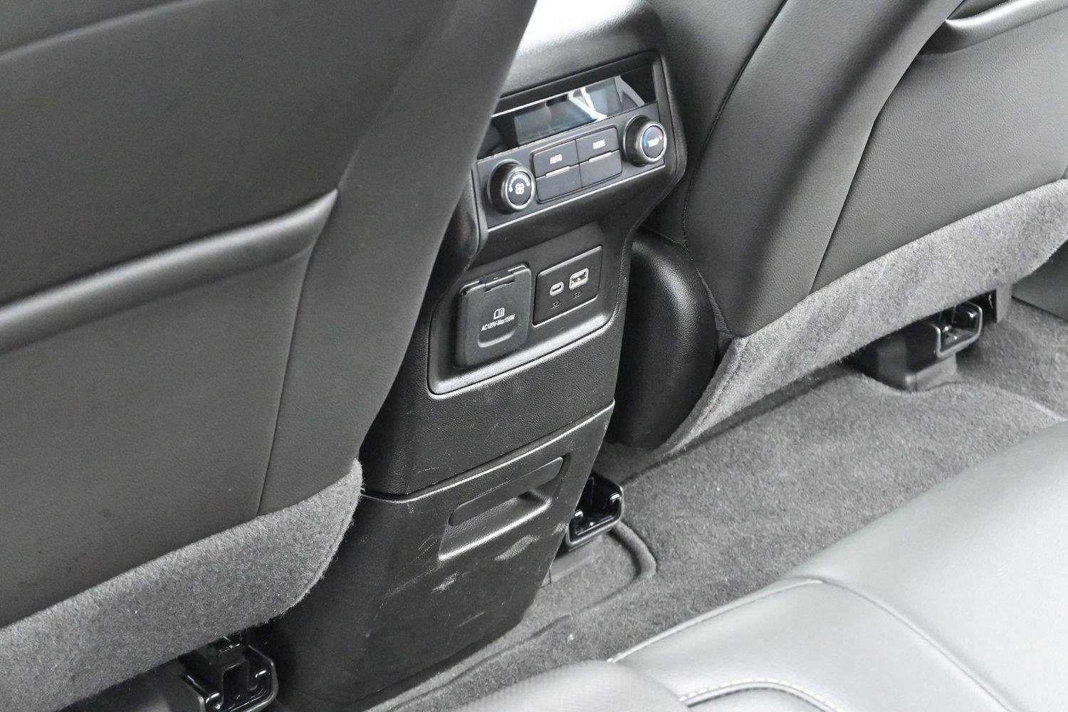 Used 2023 Summit White GMC SLT image 32