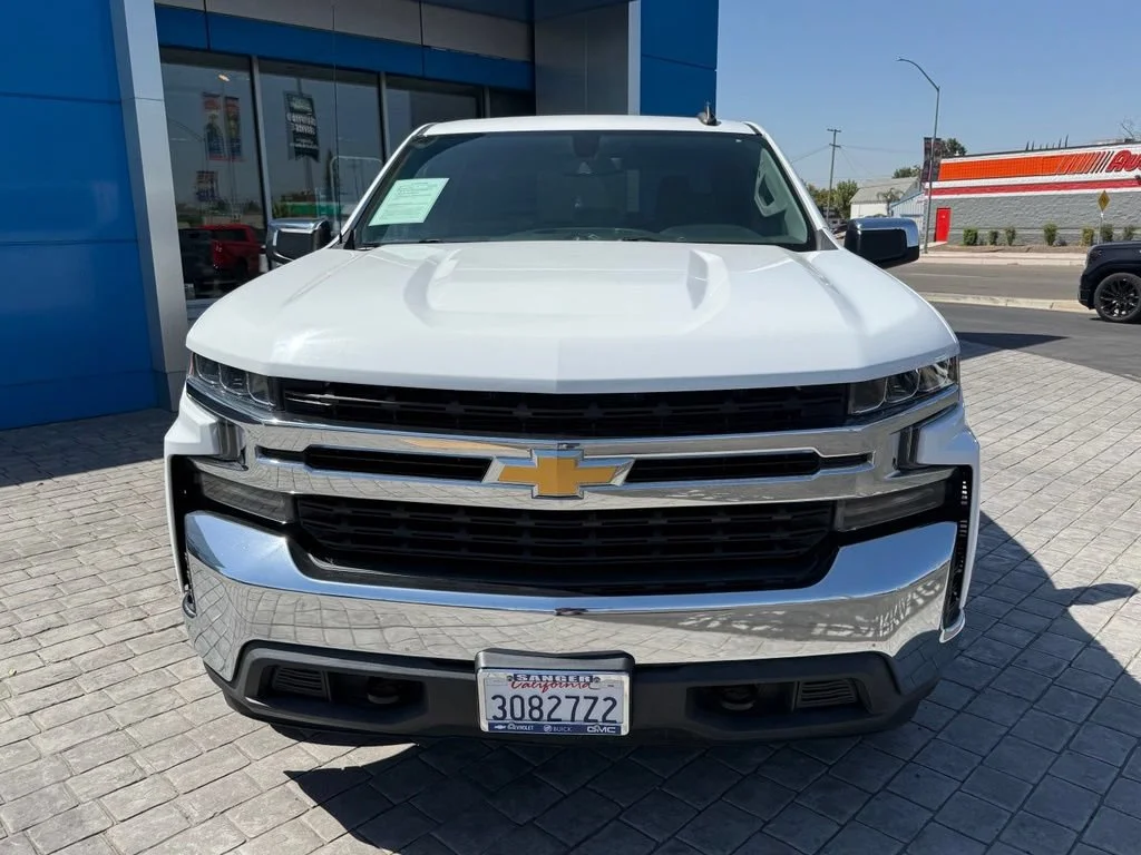Used 2020 SUMMIT WHITE Chevrolet LT image 3