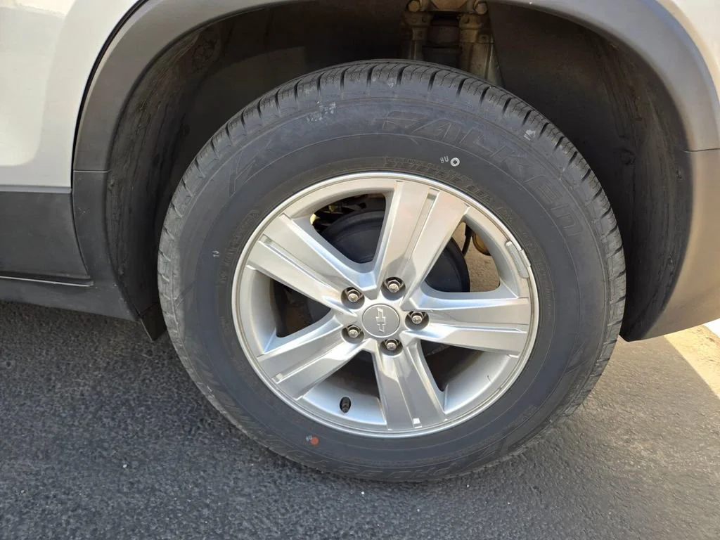 Used 2020 SILVER ICE METALLIC Chevrolet LS image 3
