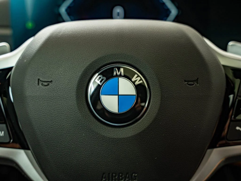 New 2026 Black Sapphire Metallic BMW 330i xDrive image 21