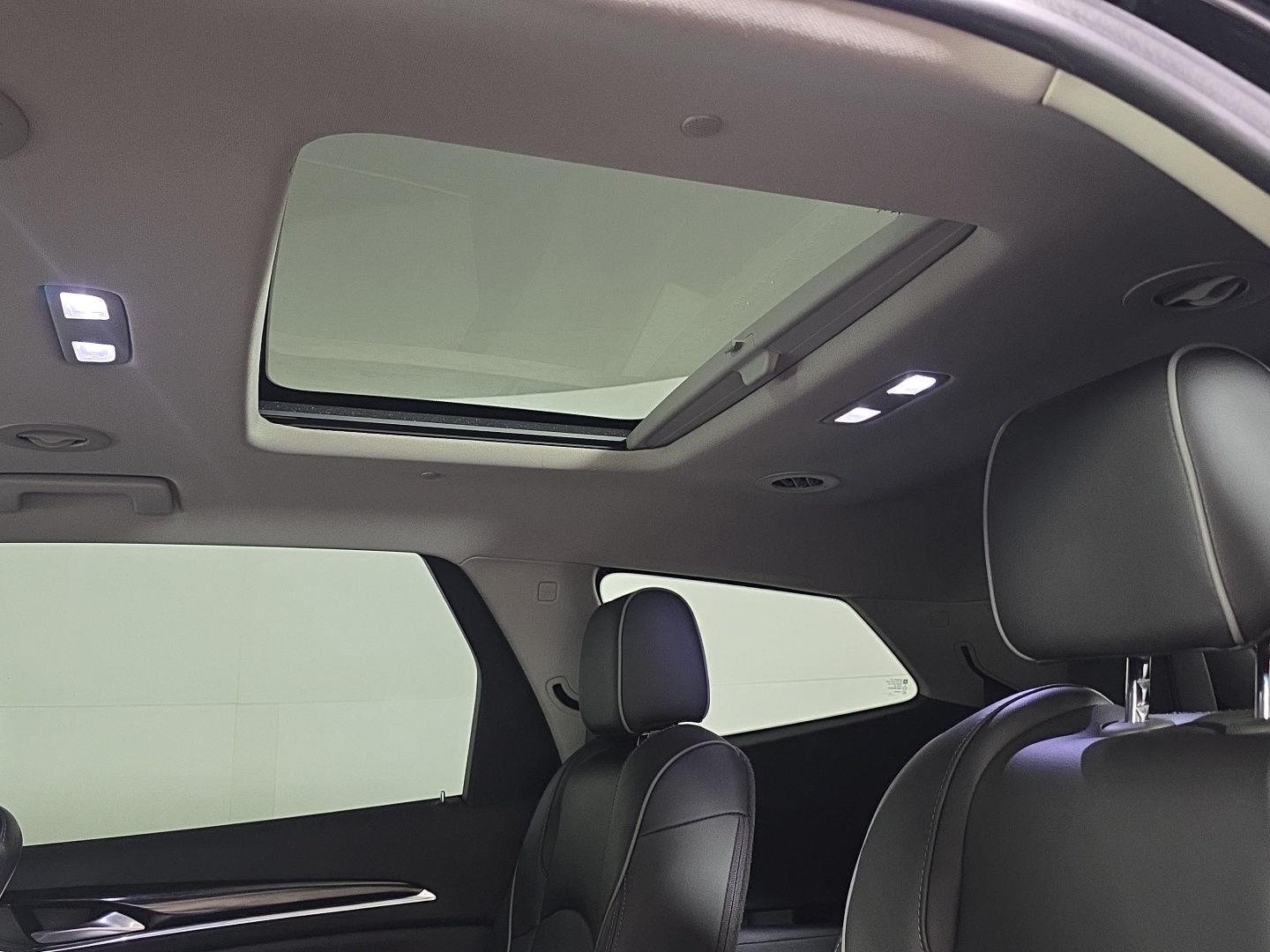 Used 2020 Ebony Twilight Metallic Buick Avenir image 42