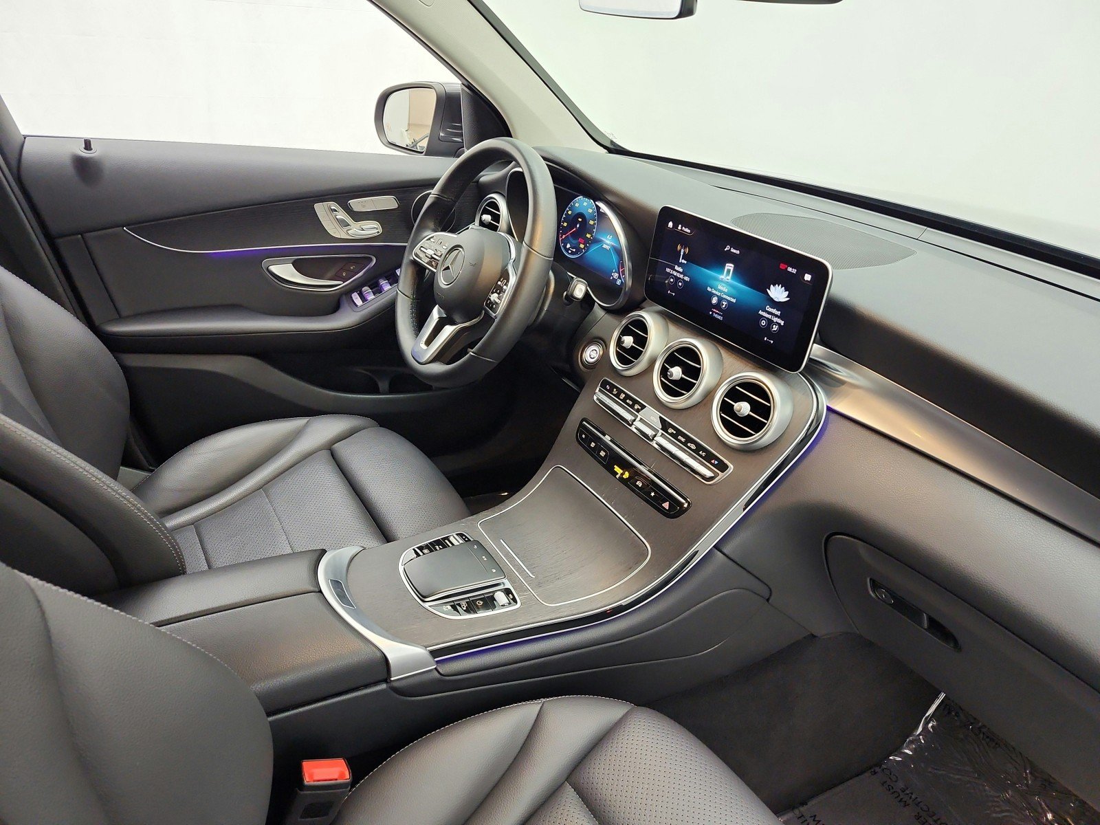 Used 2022 Graphite Grey Metallic Mercedes-Benz GLC 300 SUV image 17