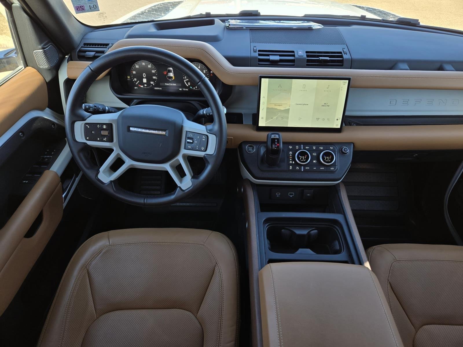 Used 2024 Fuji White Land Rover SE image 22