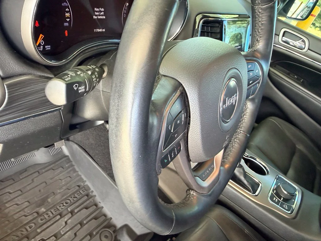 Used 2021 Gray Jeep Limited image 20