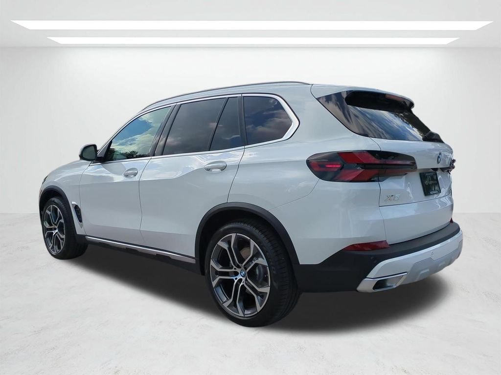 New 2026 Alpine White BMW xDrive40i image 6