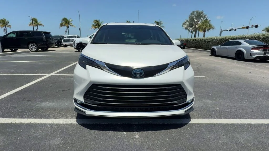 Used 2024 Beige Toyota XLE image 3