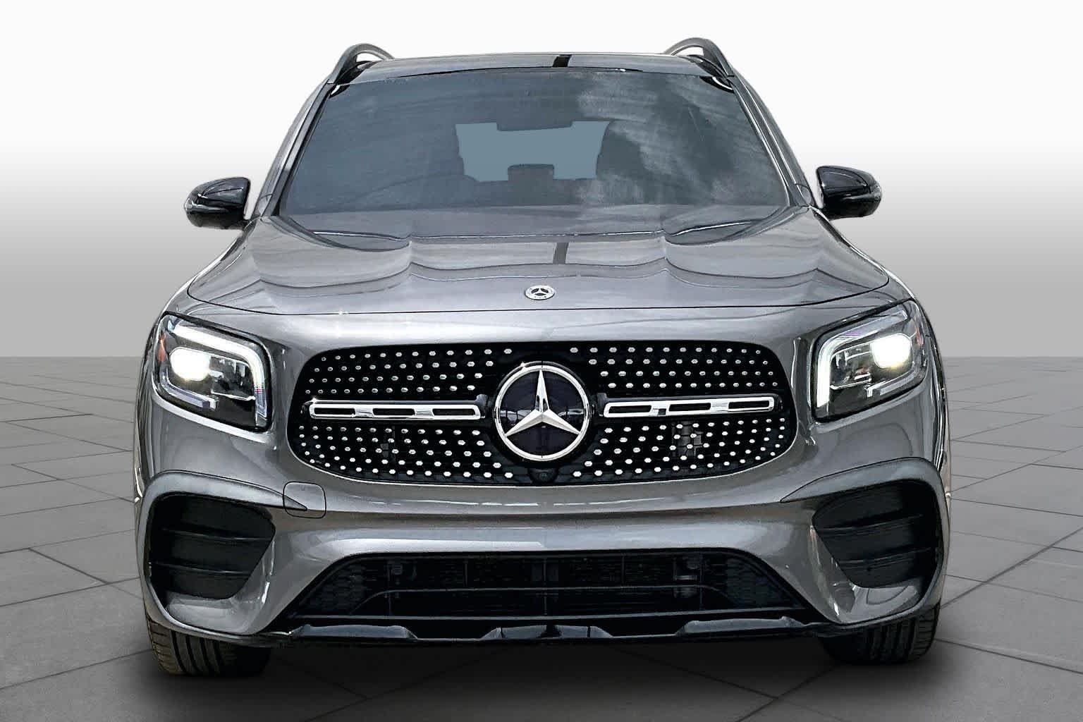 New 2023 Mountain Grey Metallic Mercedes-Benz GLB 250 image 4