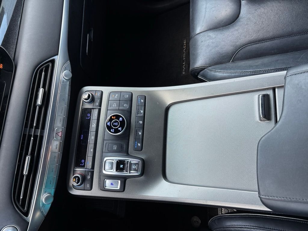Certified Used 2020 Black Hyundai Limited image 18