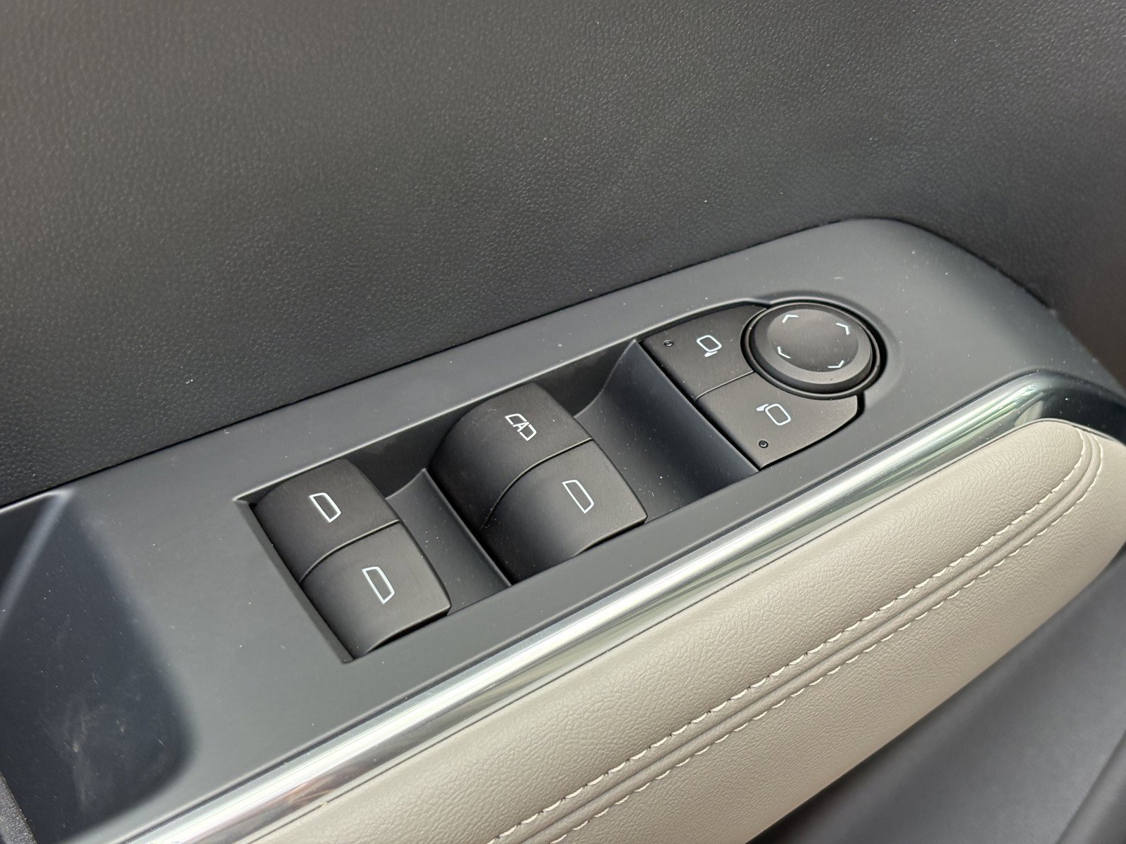 2026 GMC Acadia Elevation - Photo 22