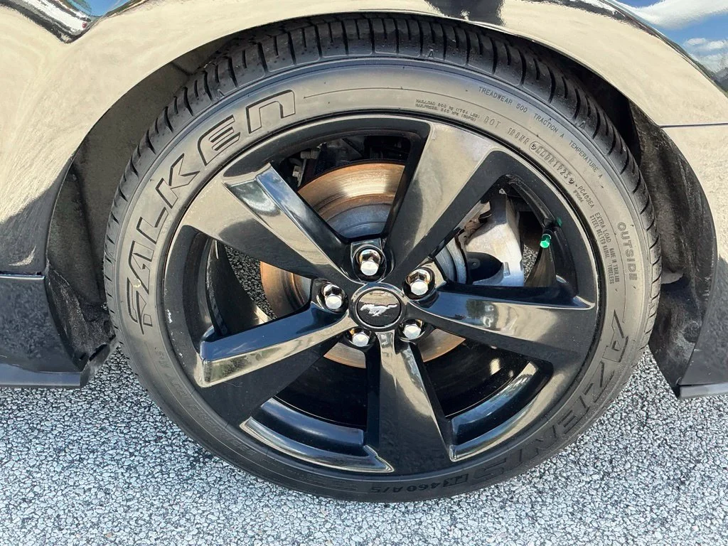 Used 2020 Black Ford EcoBoost image 17