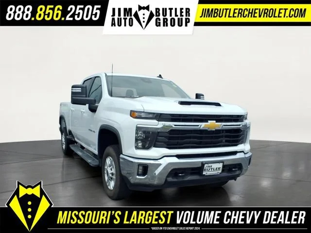 Used 2025 Summit White Chevrolet LT image 25