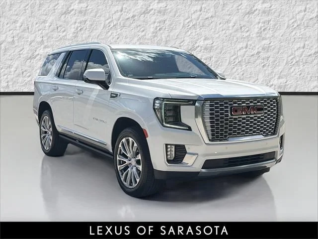 Used 2022 White Frost Tricoat GMC Denali image 1