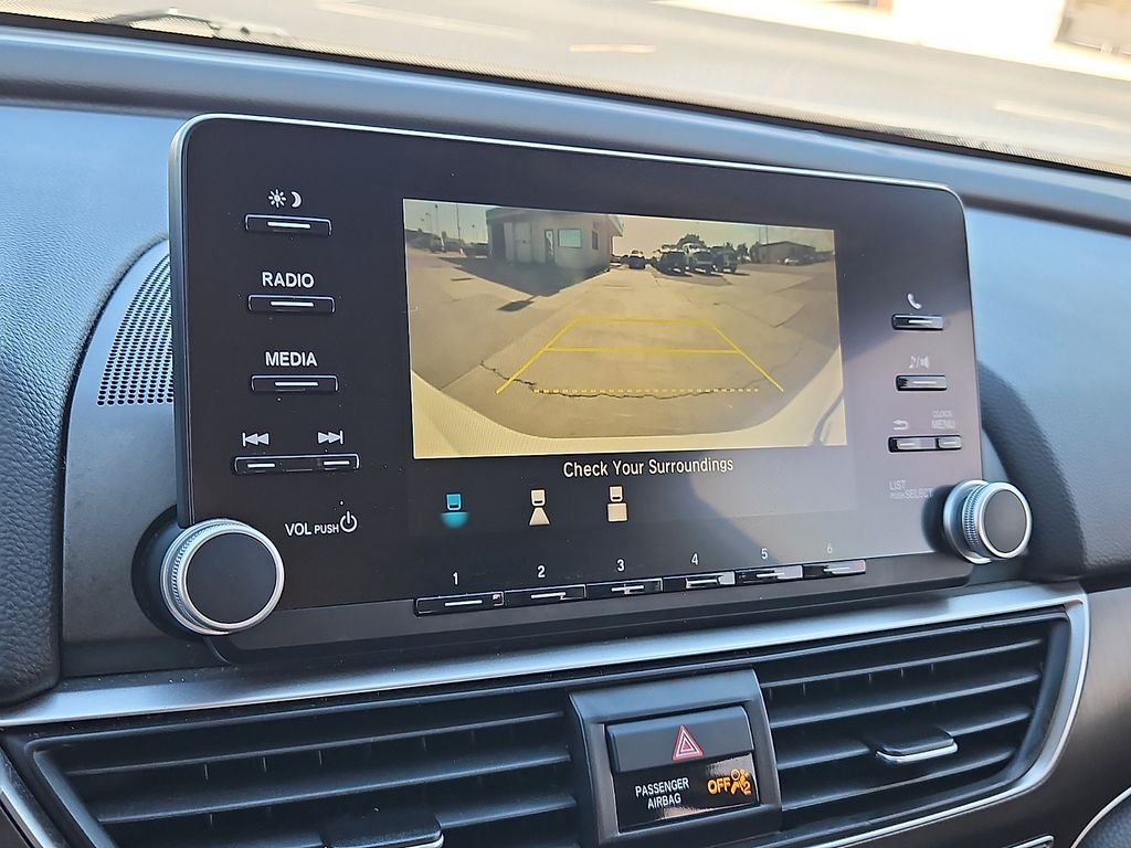 Used 2019  Honda LX image 16