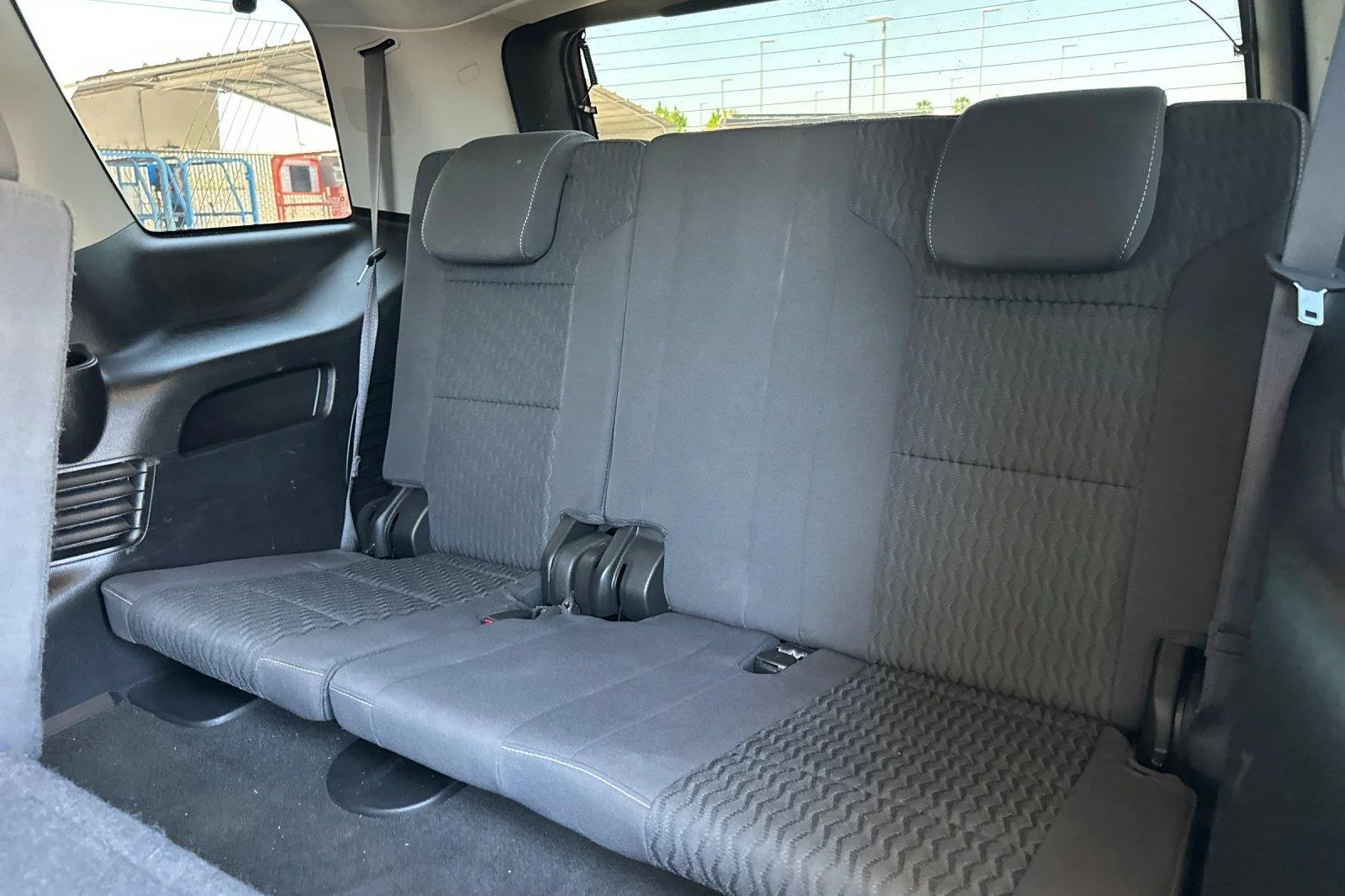 Used 2016 Silver Ice Metallic Chevrolet LS image 15