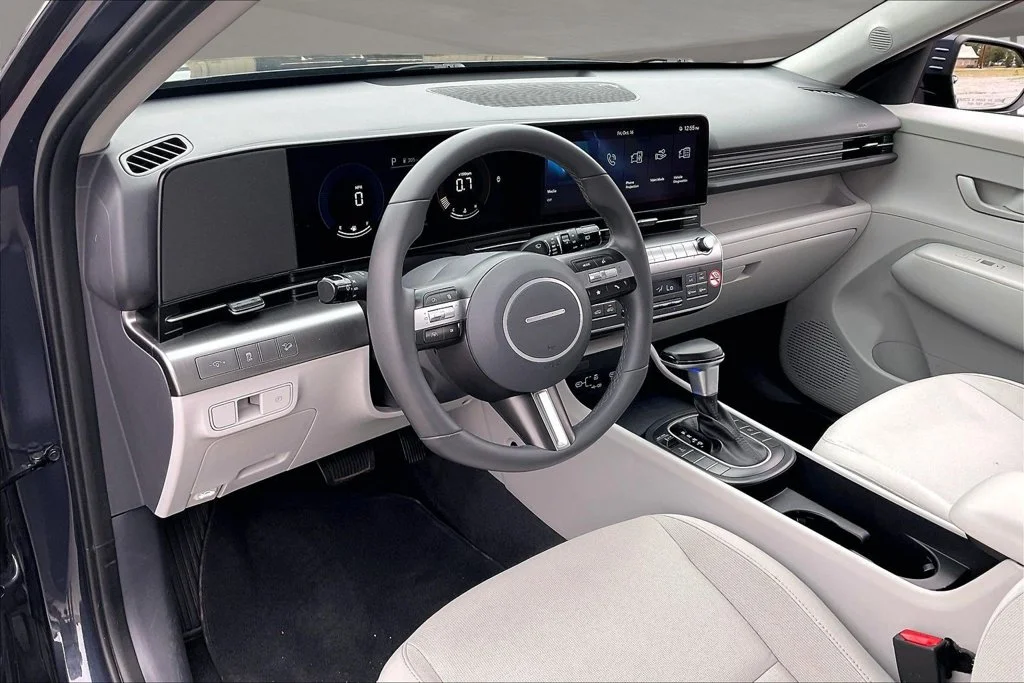 Used 2024 Blue Hyundai SEL image 16