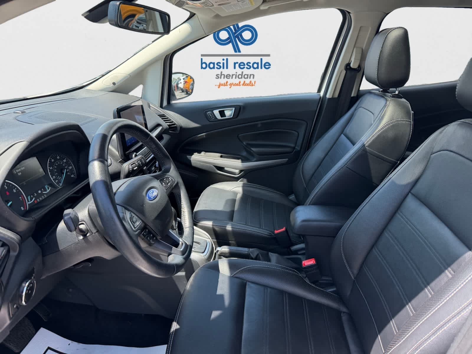 Used 2020 White Platinum Metallic Tri-Coat Ford Titanium image 10