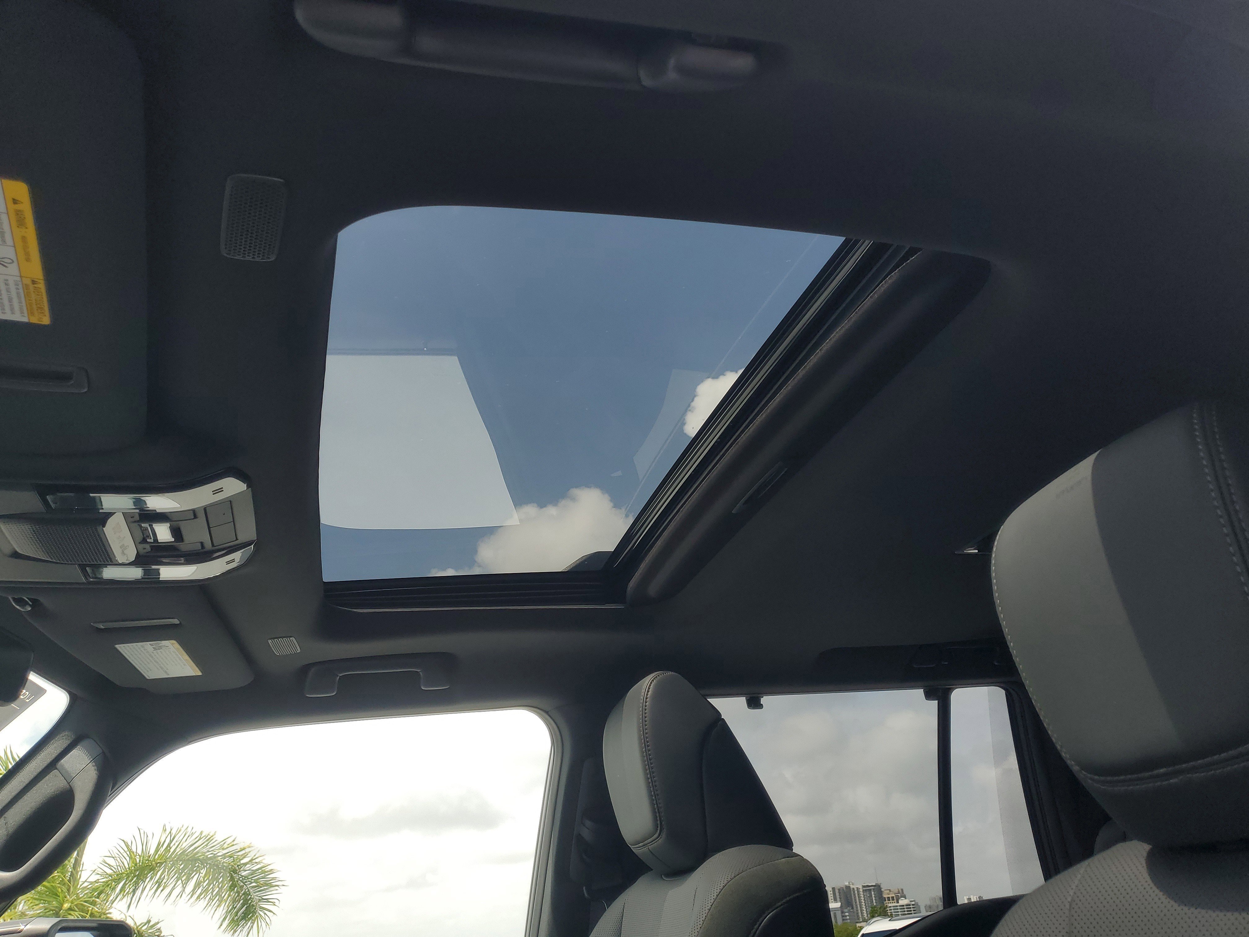 Used 2025 Silver Lexus GX 550 Overtrail+ image 20