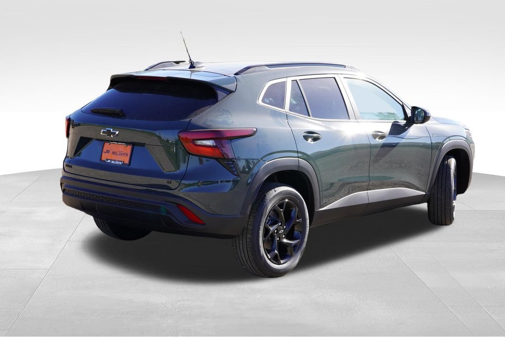 2026 Chevrolet Trax LT - Photo 3
