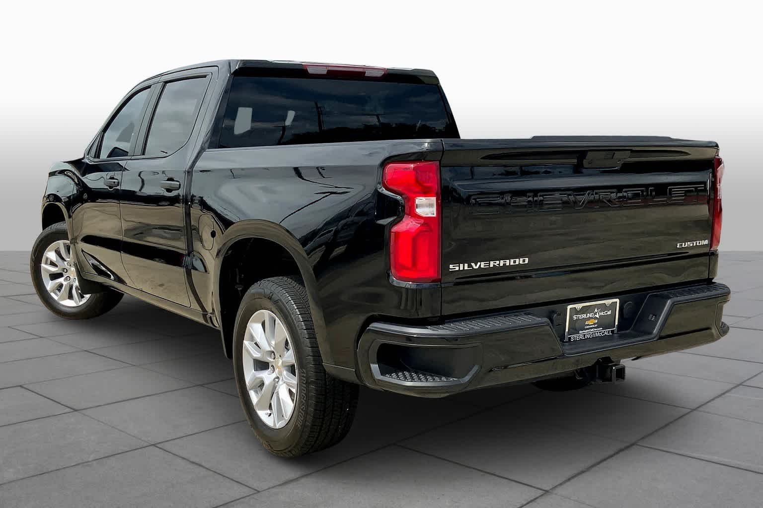 Used 2021 Black Chevrolet Custom image 12