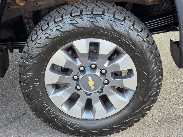 Used 2021 Blue Chevrolet Custom image 15