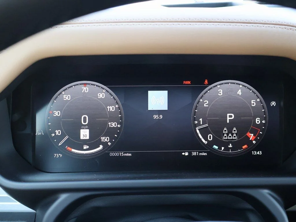 2025 Land Rover Defender V8 - Photo 28