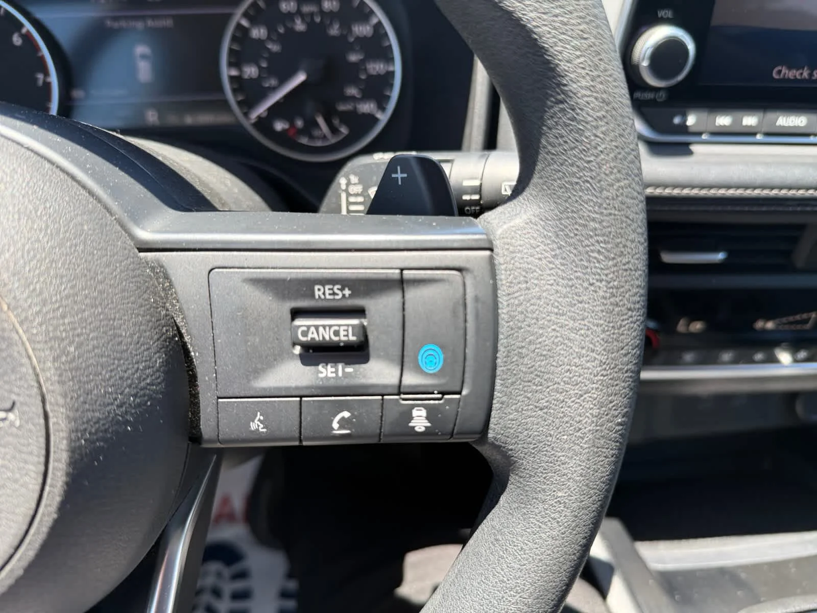 2024 Nissan Rogue SV - Photo 19