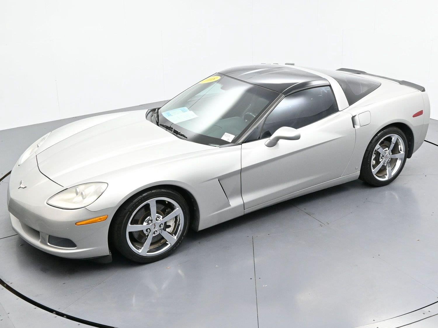 Used 2008 Machine Silver Metallic Chevrolet Base image 36
