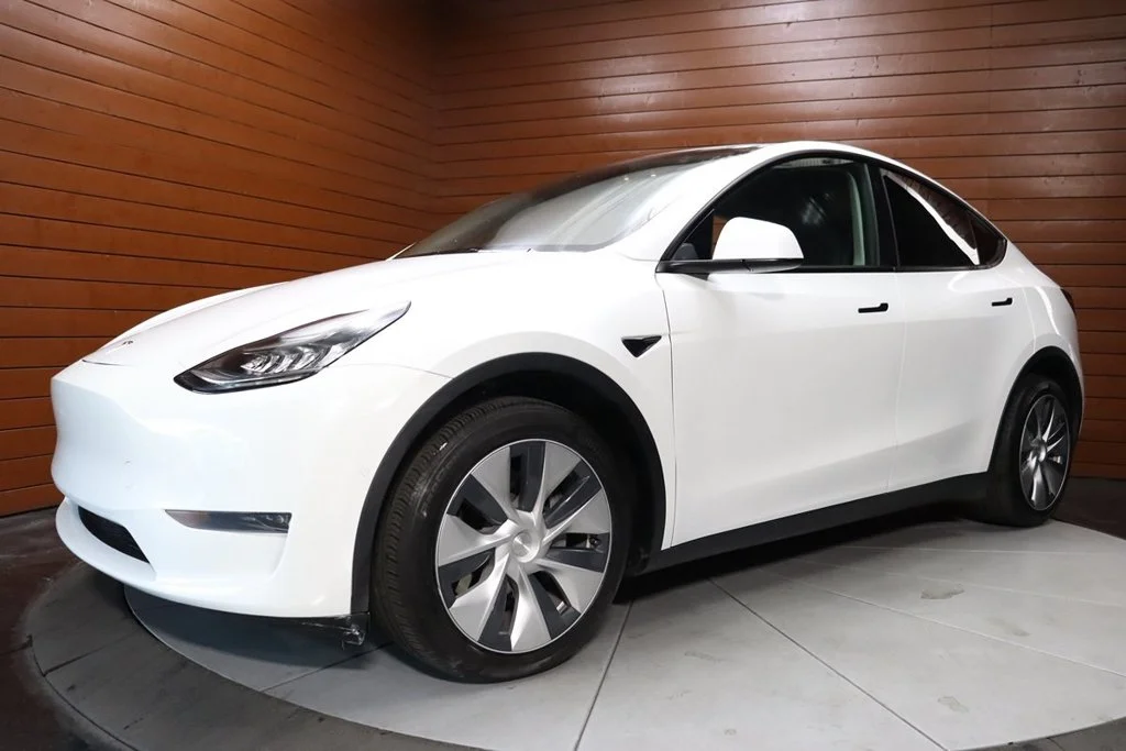 Used 2023 Pearl White Multi-Coat Tesla Long Range image 1