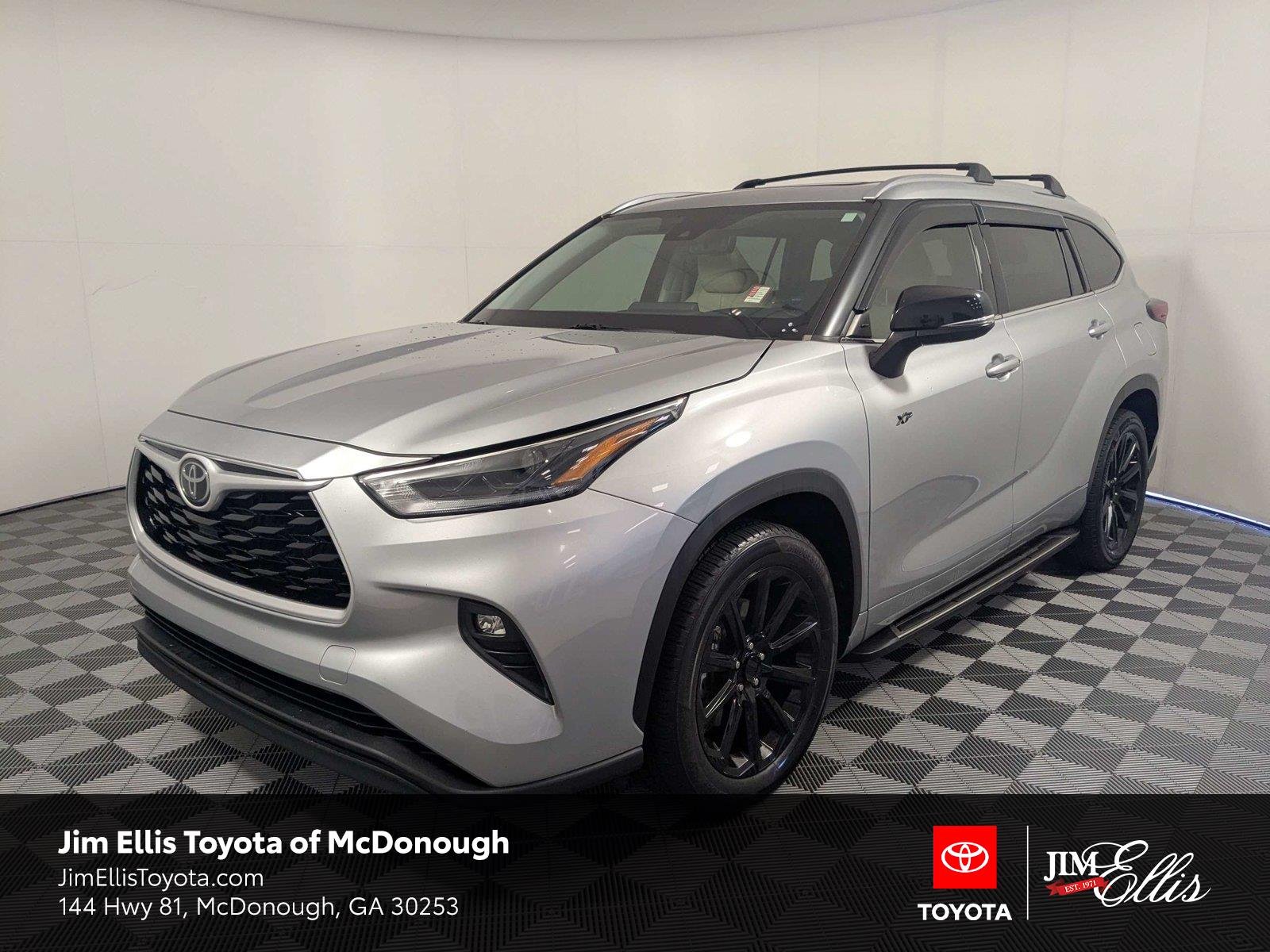 Used 2021 Celestial Silver Metallic TOYOTA XLE image 1
