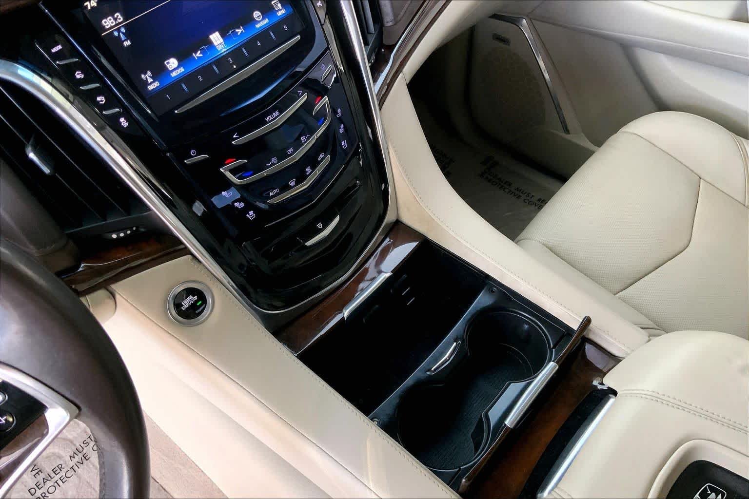 Used 2017 Radiant Silver Metallic Cadillac Luxury image 13