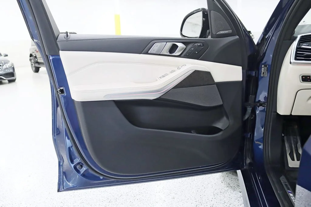 Used 2022 Blue BMW M50i image 39