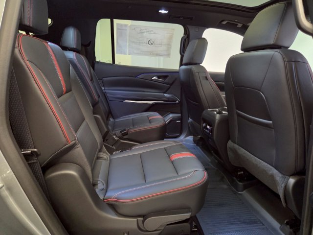 2027 Chevrolet Traverse RS - Photo 18