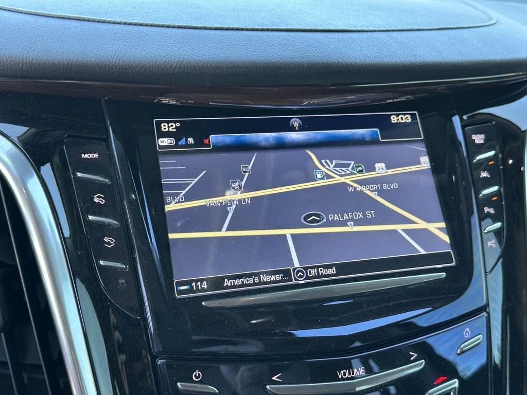 Used 2020 Silver Cadillac Luxury image 33