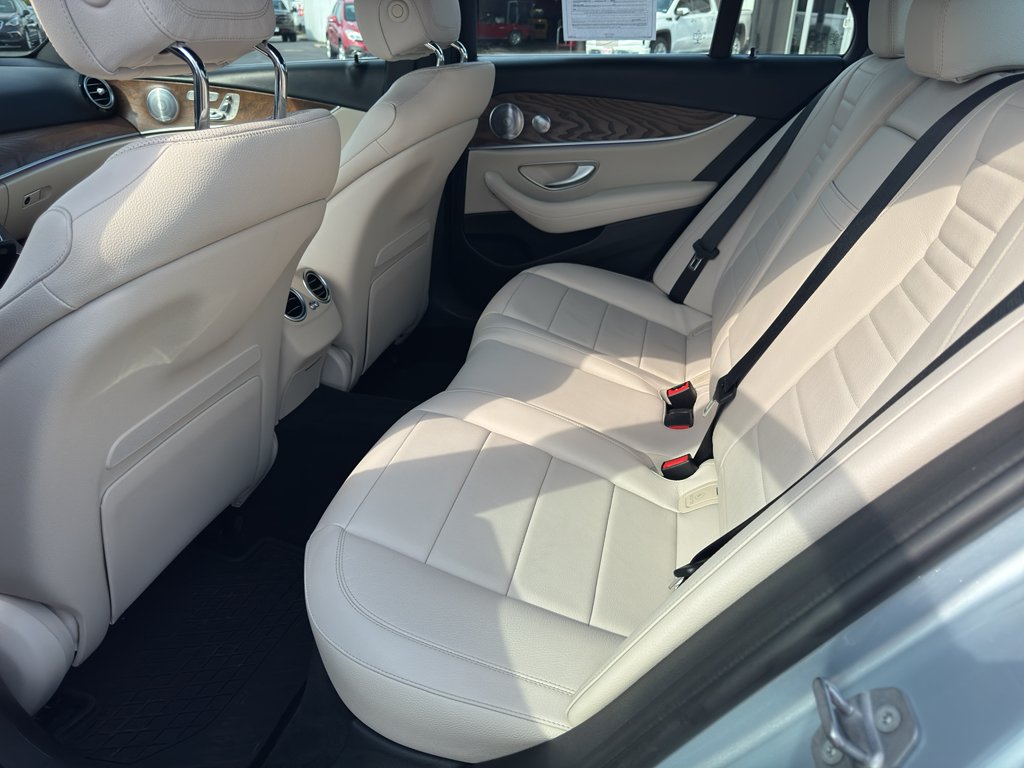2018 Mercedes-Benz E-Class E300 - Photo 6