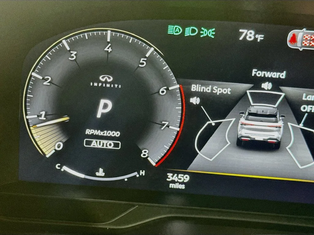 Certified Used 2027 White INFINITI SPORT image 17