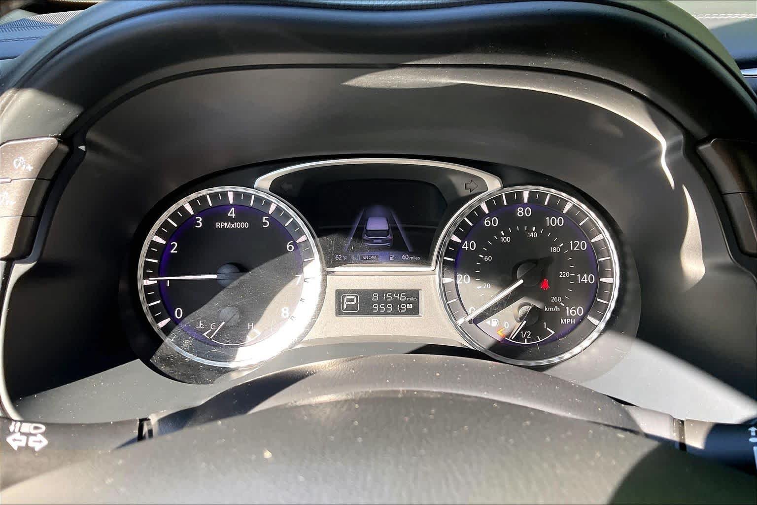 Used 2020 Black Obsidian INFINITI LUXE image 28