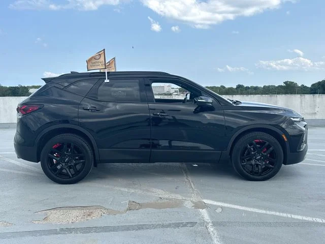 Used 2022 Black Chevrolet LT image 9