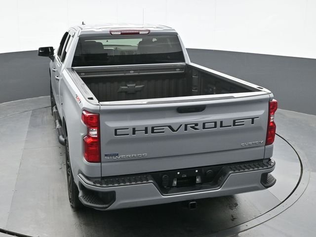 Used 2025 Gray Chevrolet Custom image 10