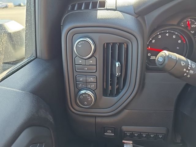 2025 GMC Sierra 3500HD Pro - Photo 14