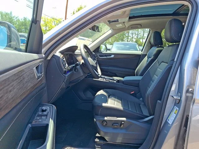 New 2026 Silver Volkswagen 2.0T SEL image 9