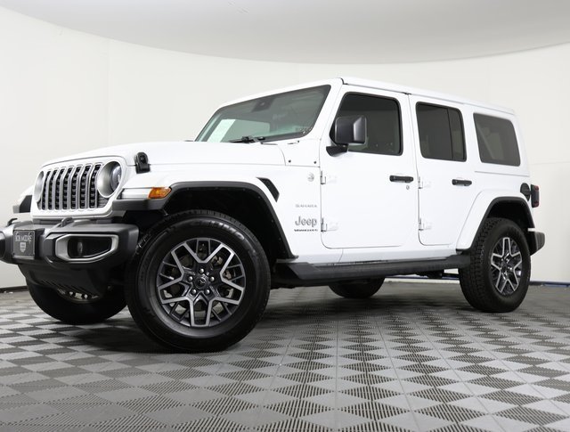 2024 Jeep Wrangler 4-Door Sahara