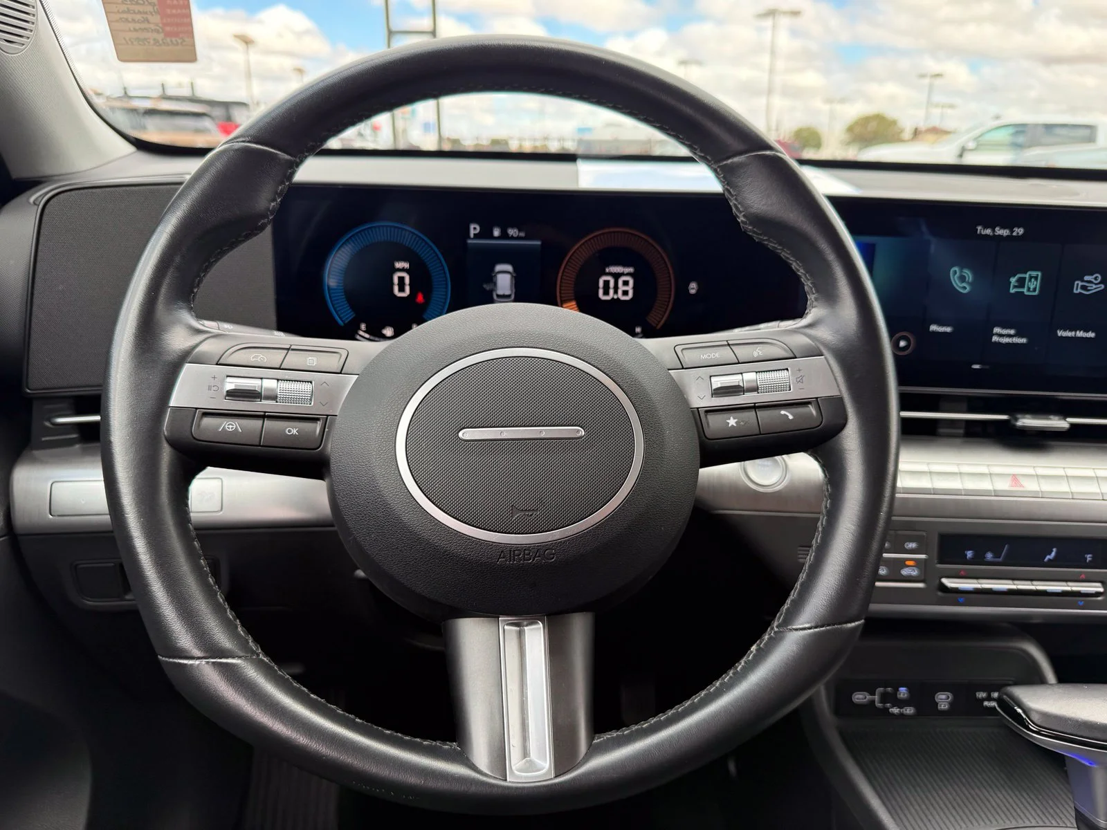 2025 Hyundai Kona SEL - Photo 17