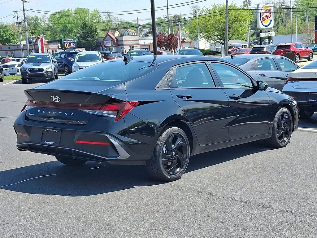 New 2026 Black Hyundai SEL Sport image 5