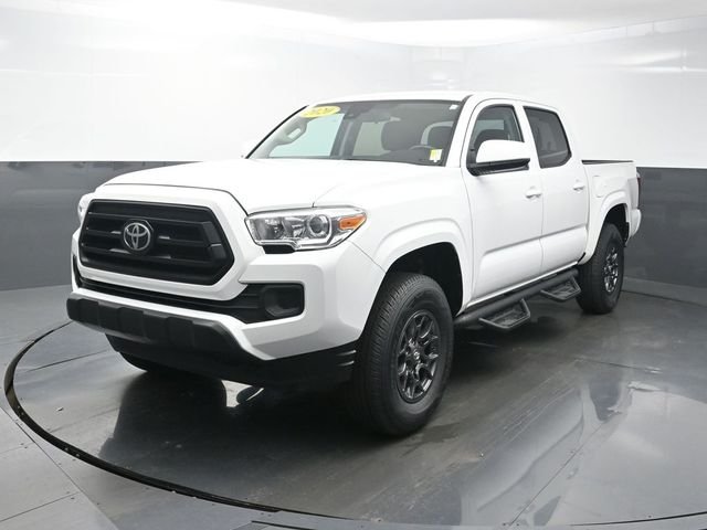 Used 2020 White Toyota SR image 3